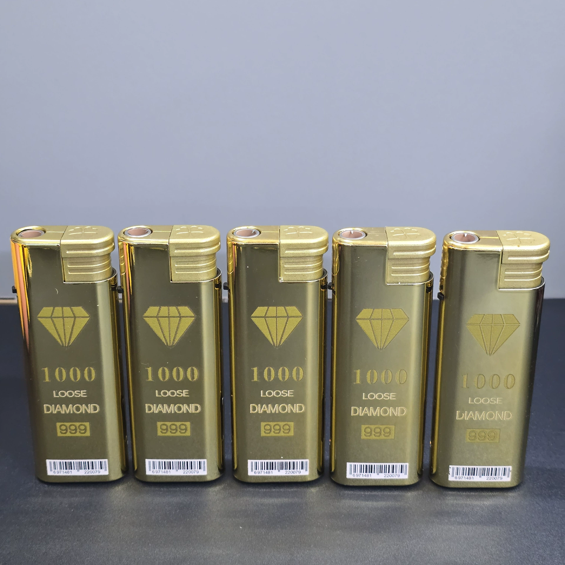 The new big machine king iron shell direct blue flame lighter can print logo metal windbreaker manuf