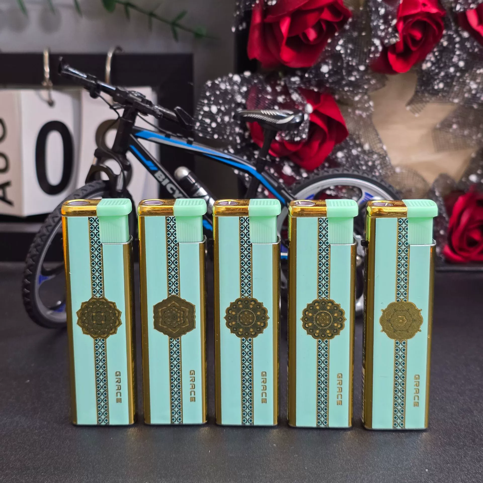 Metal iron shell windproof lighter wholesale inflatable direct blue flame advertising lighter 