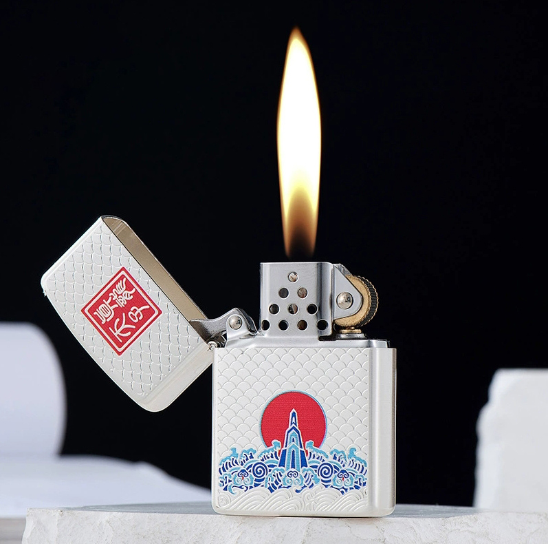 Upgraded version of the original copper engraving windproof kerosene lighter country tide creative p