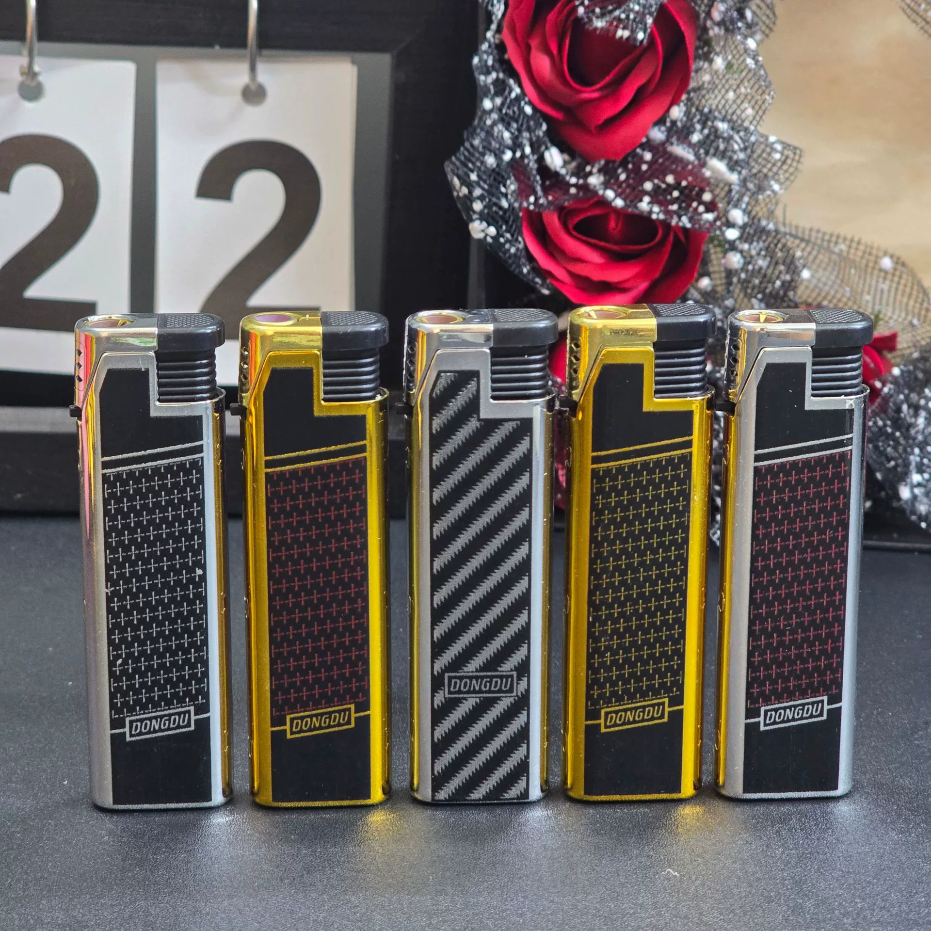 Striped iron shell windproof lighter Inflatable creative business gift lighter