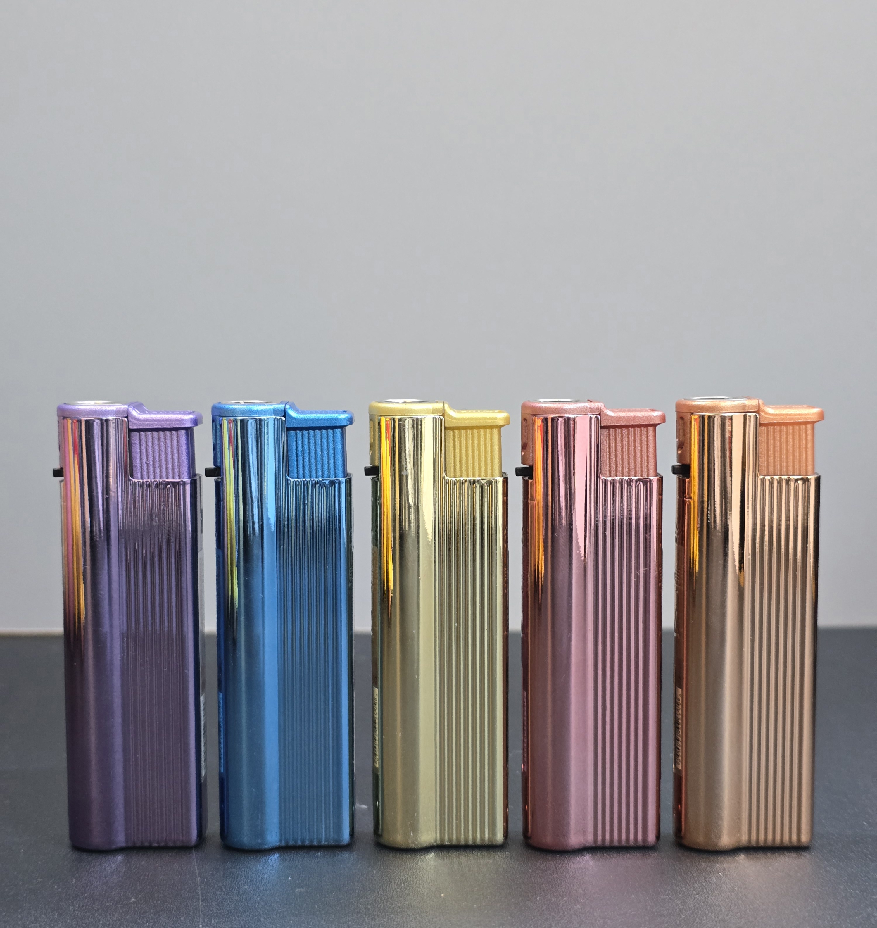 Metal windproof lighter blue flame gas lighters factory direct sales price superior wholesale 