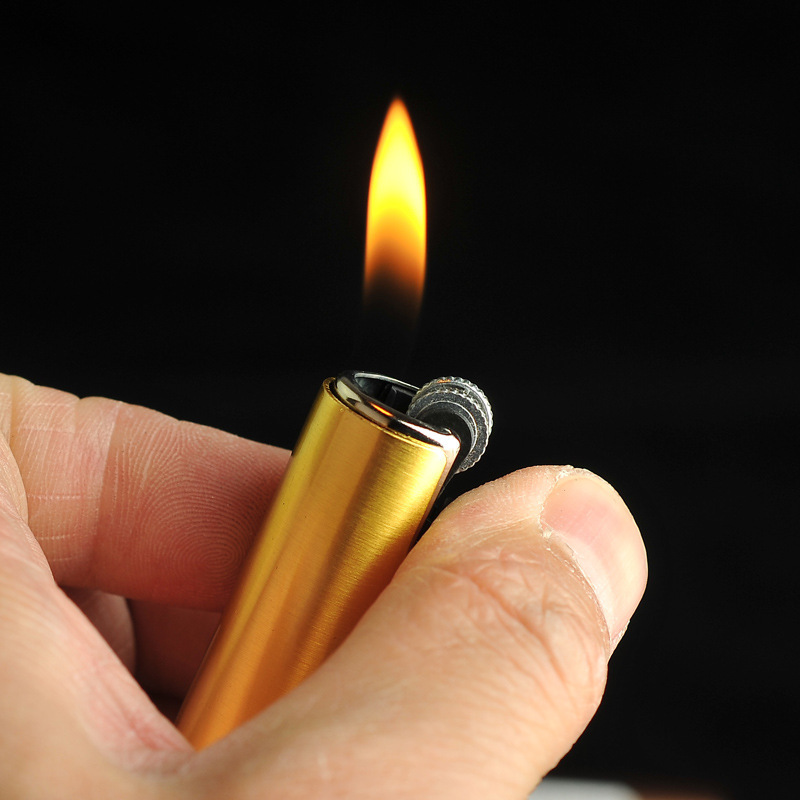 Spain CLIPPER Clifford Lighter CP22 Metal Case Inflatable and Changeable Fint