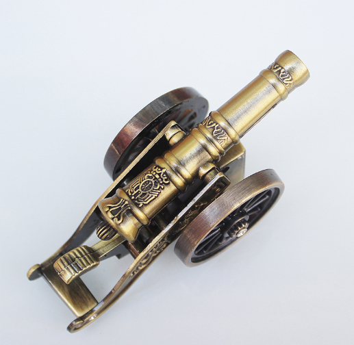 Creative table-type small ancient cannon model lighter small direct injection inflatable lighter mil