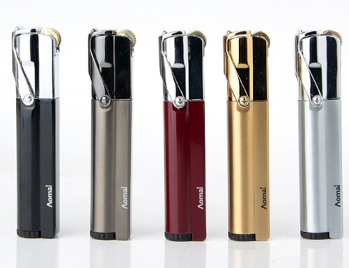 Open the head cover and set fire creative metal grinding wheel direct rush lighter