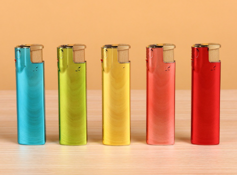 Guest metal direct impact windproof lighter personalized creative iron shell advertising lighter who