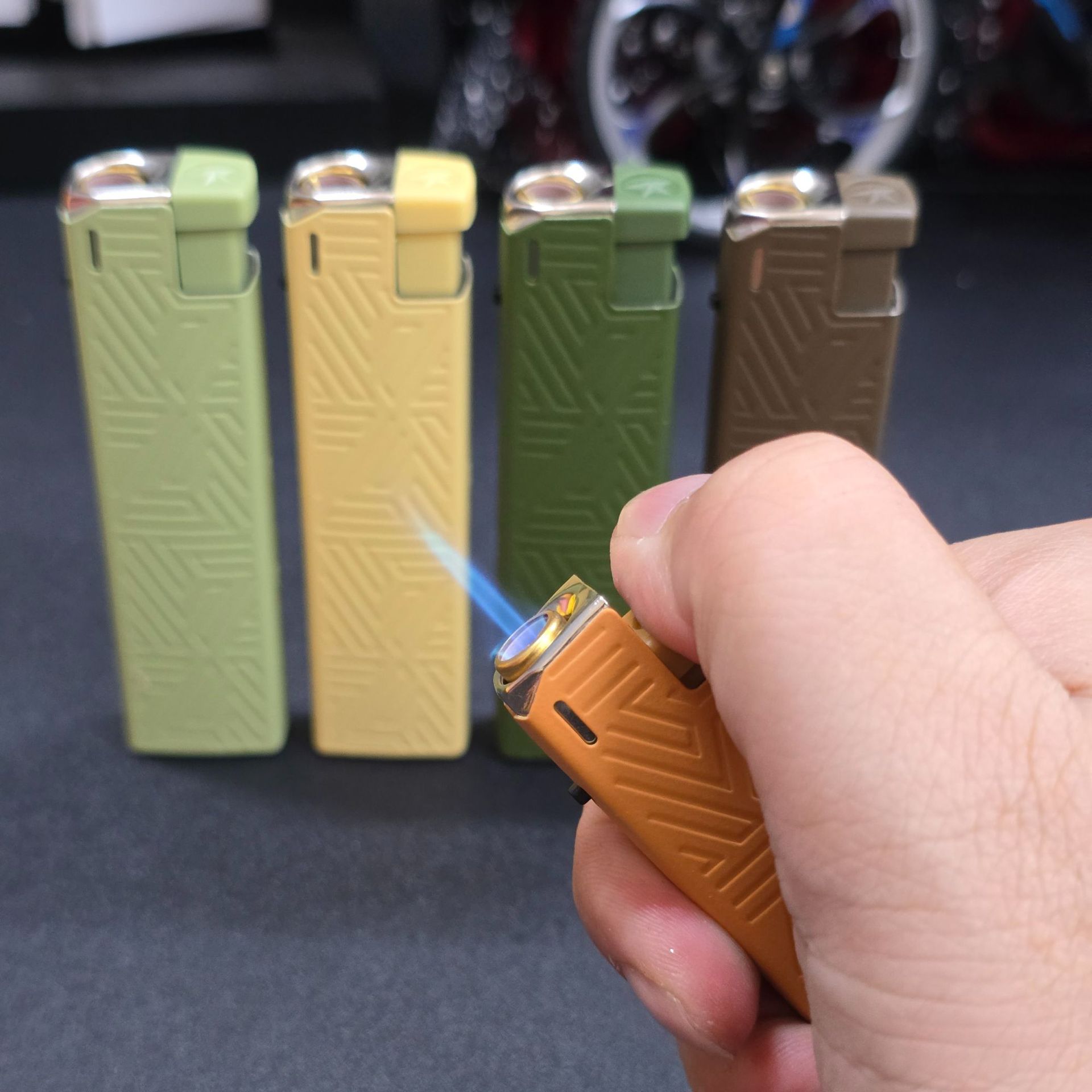 Direct blue flame thickened metal iron shell lighter