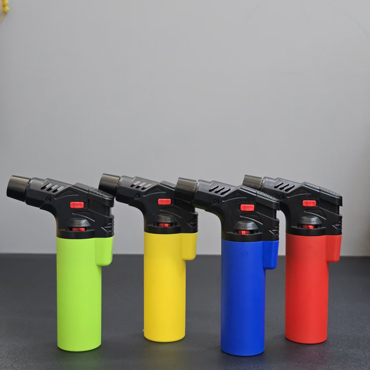 Factory direct sales direct lighter welding gun small spray gun outdoor cigar windproof gas igniter