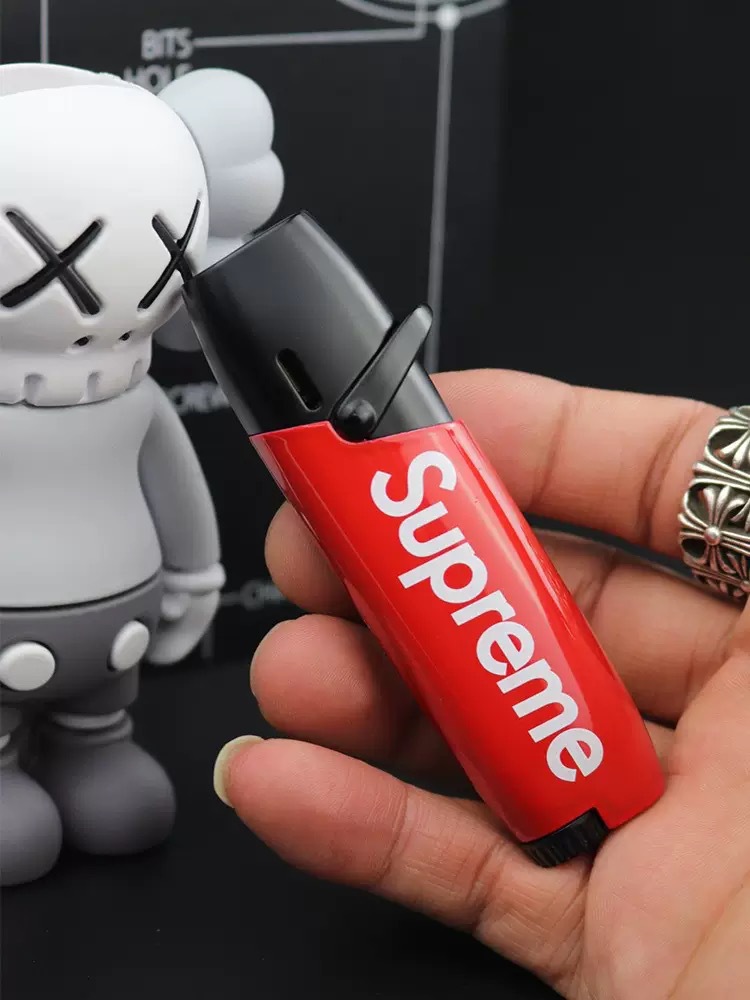 windproof-lighter-inflatable-pink-flame-strawberry-bear-gradient-color-cartoon-personality